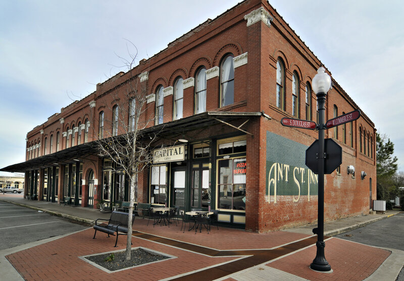 Ant Street Inn exterior